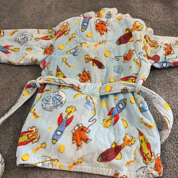 Space Robe - Picture 8 of 8